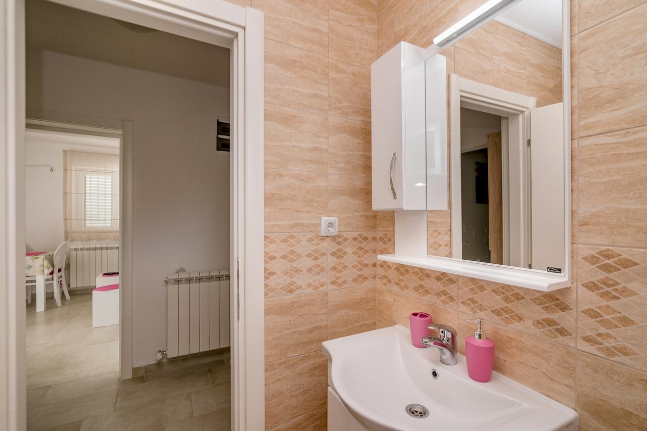 Apartments Mitrovic Bán đảo Luštica Ngoại thất bức ảnh