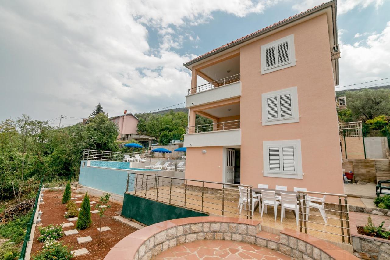 Apartments Mitrovic Bán đảo Luštica Ngoại thất bức ảnh