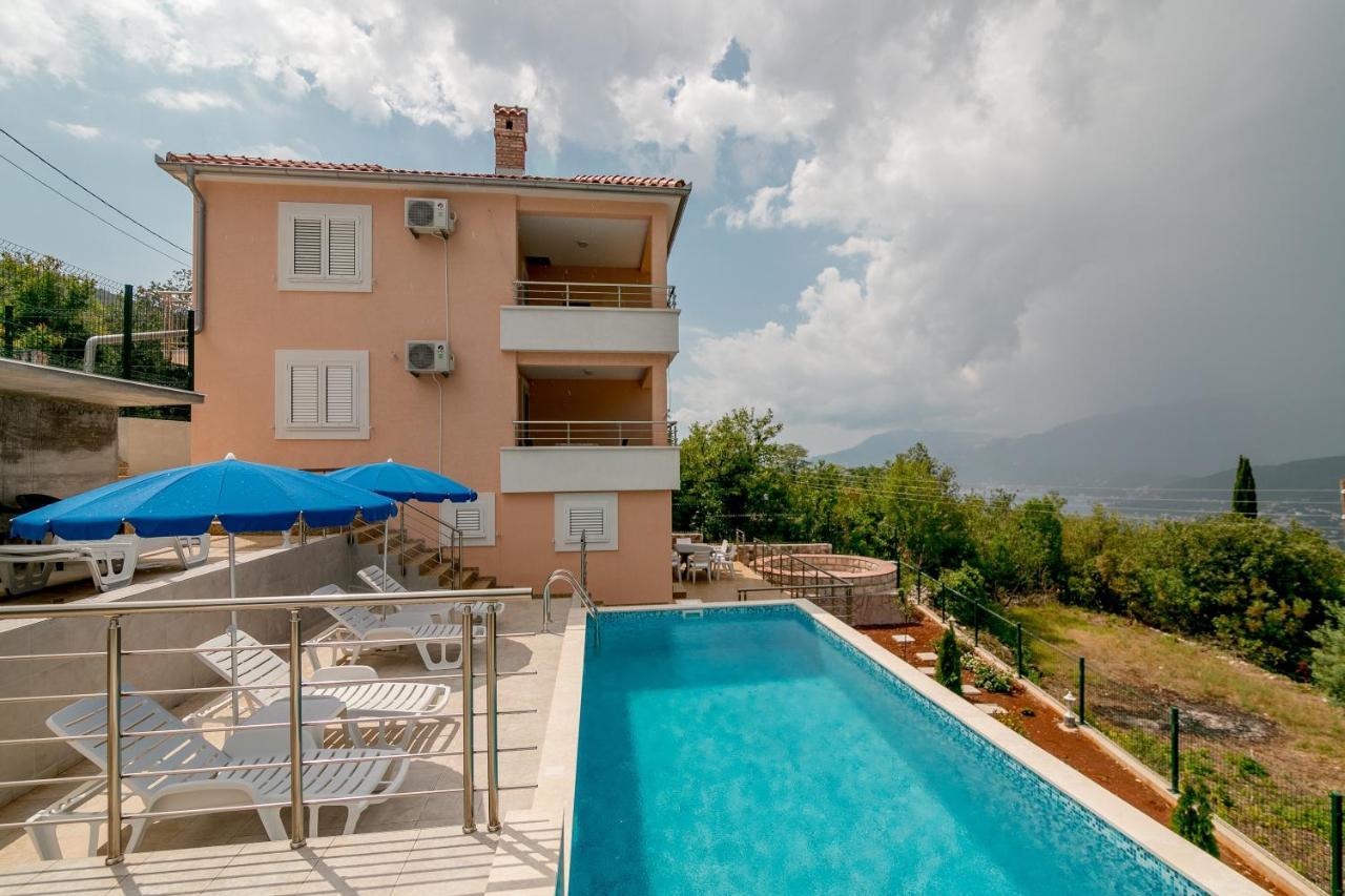 Apartments Mitrovic Bán đảo Luštica Ngoại thất bức ảnh