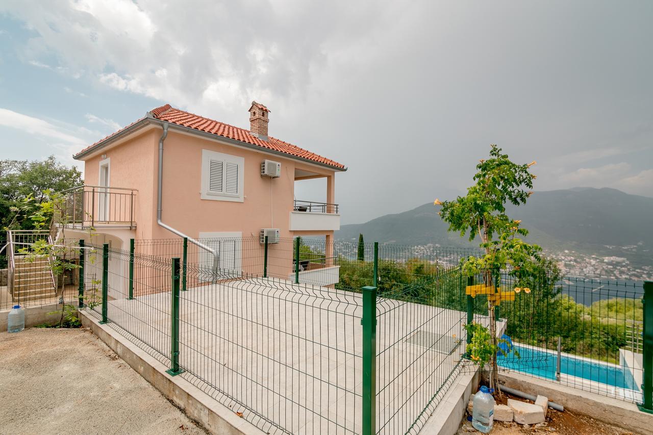 Apartments Mitrovic Bán đảo Luštica Ngoại thất bức ảnh