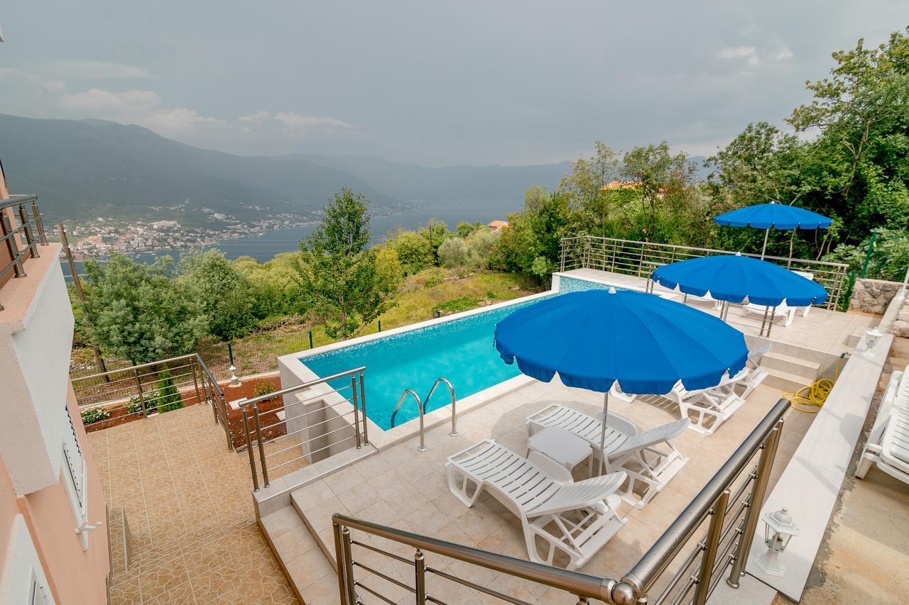 Apartments Mitrovic Bán đảo Luštica Ngoại thất bức ảnh