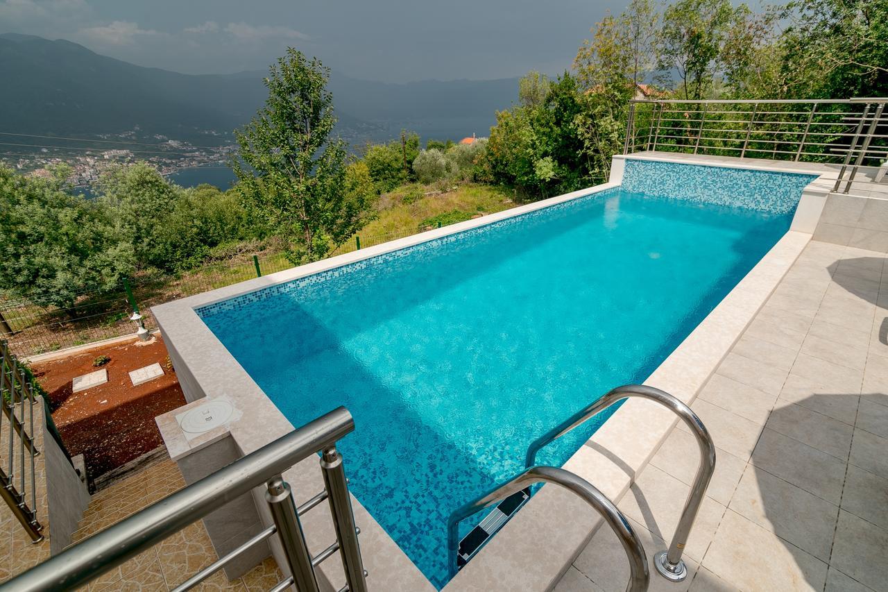 Apartments Mitrovic Bán đảo Luštica Ngoại thất bức ảnh