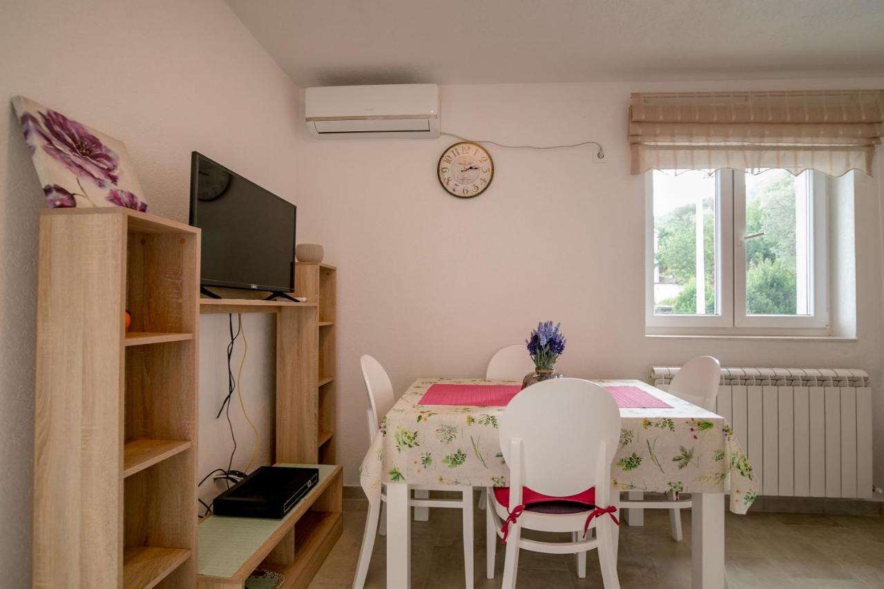 Apartments Mitrovic Bán đảo Luštica Ngoại thất bức ảnh