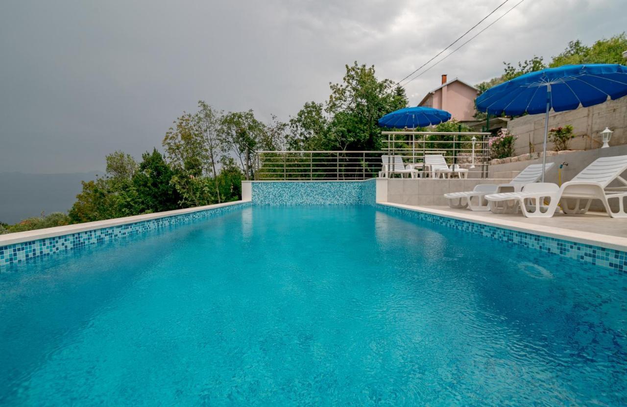 Apartments Mitrovic Bán đảo Luštica Ngoại thất bức ảnh