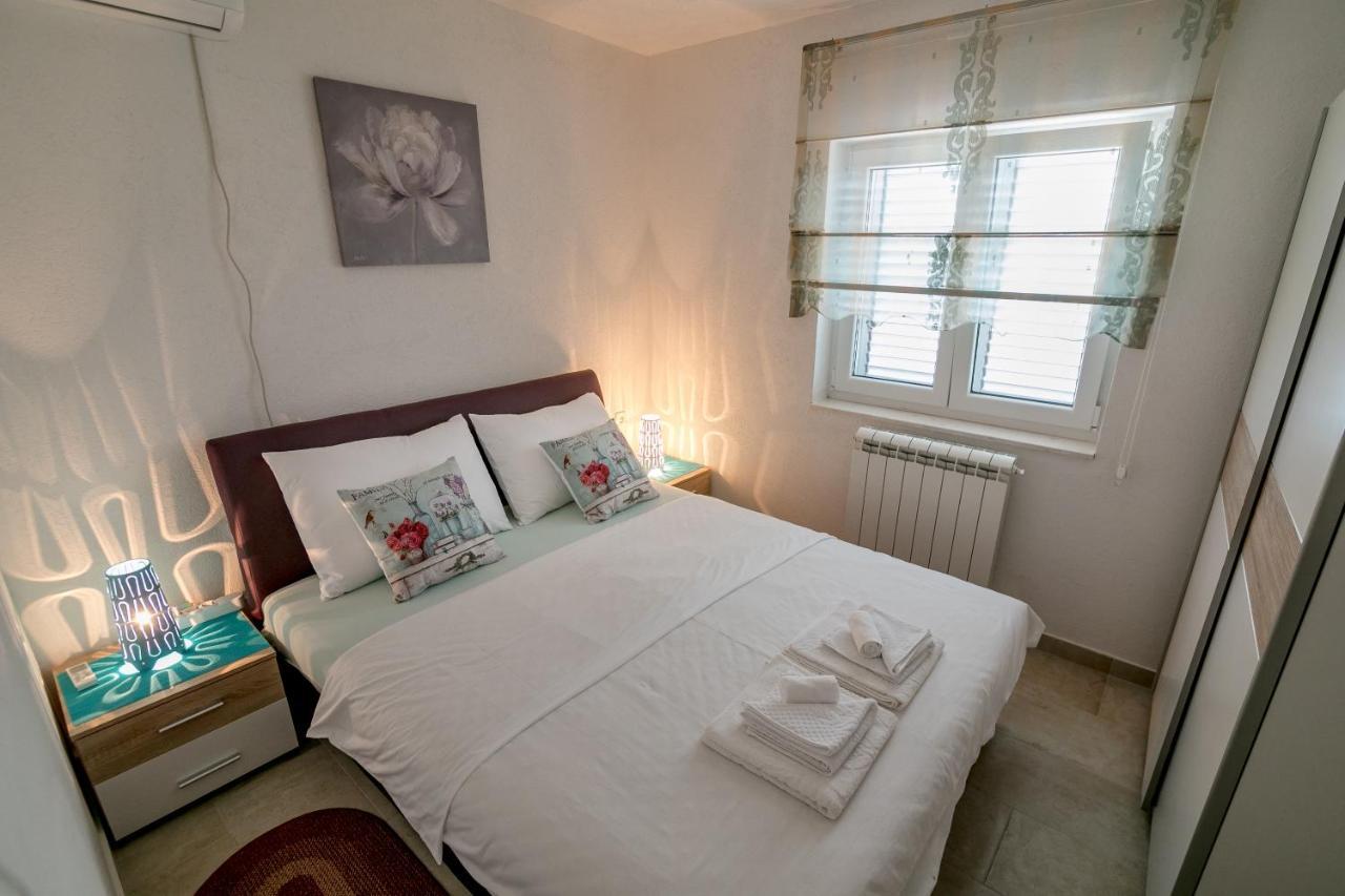 Apartments Mitrovic Bán đảo Luštica Ngoại thất bức ảnh